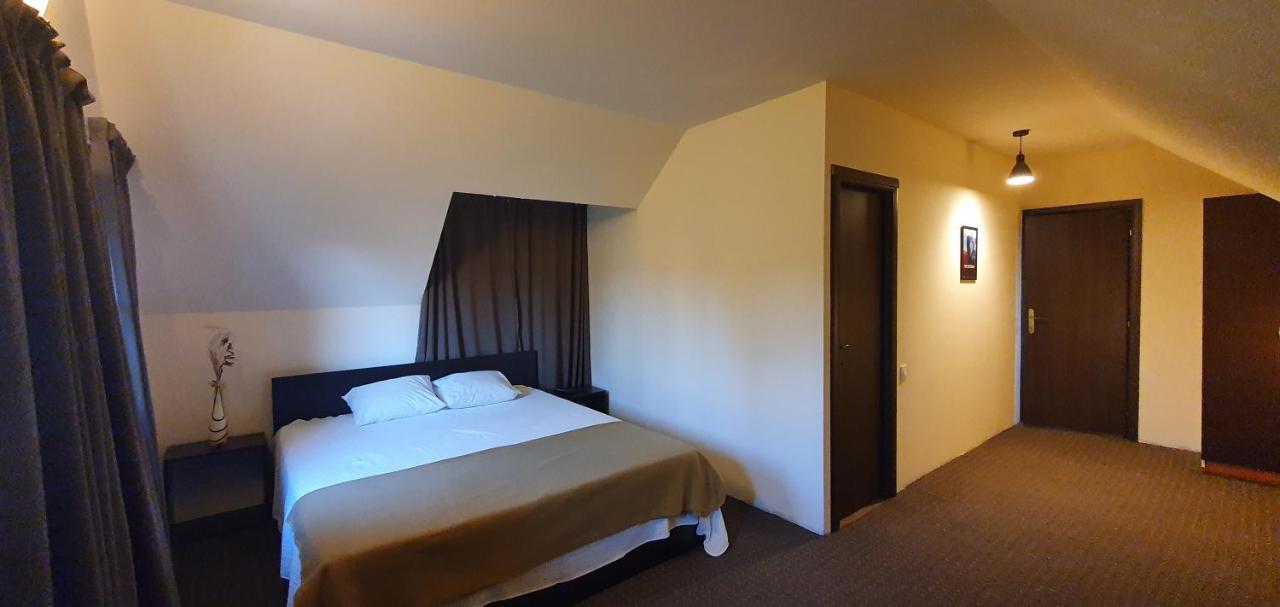 Forest Inn Izvorani Kültér fotó