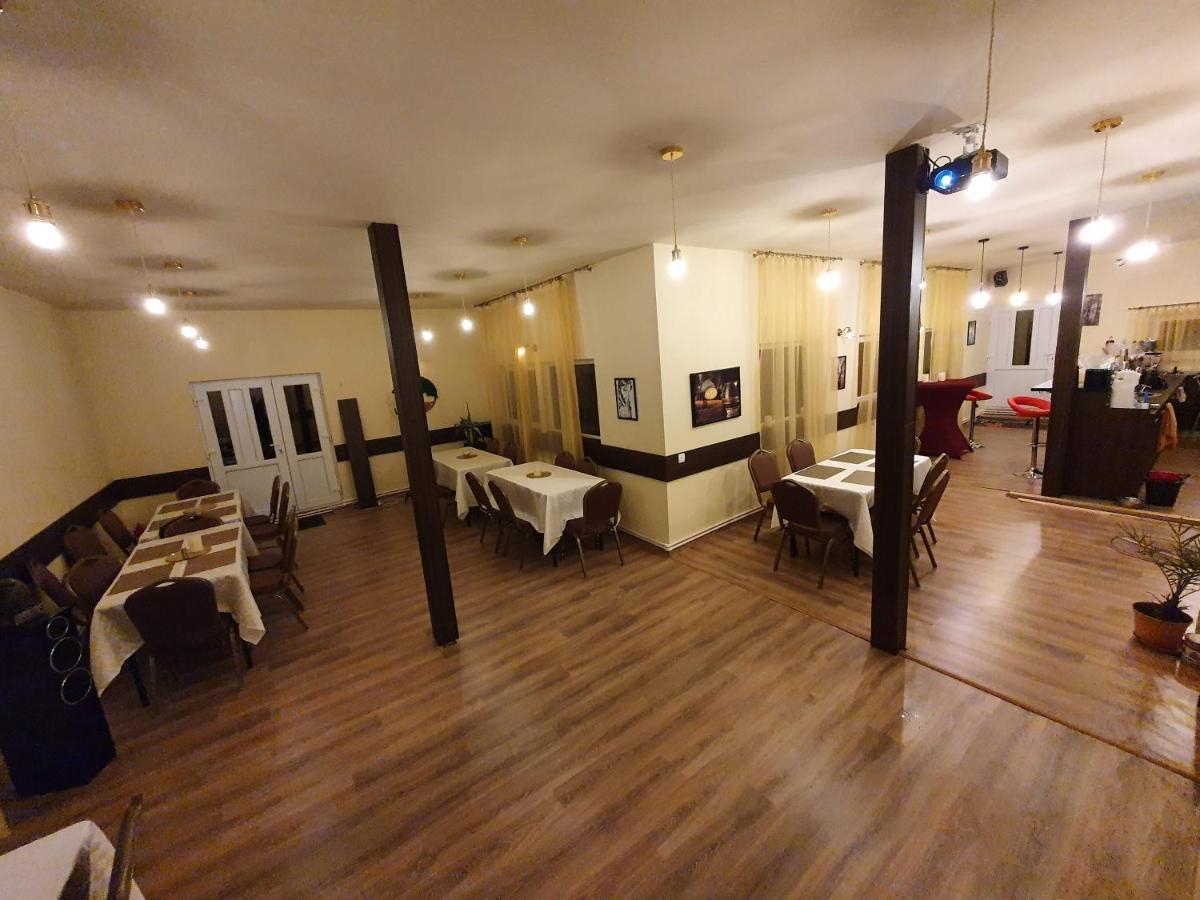 Forest Inn Izvorani Kültér fotó