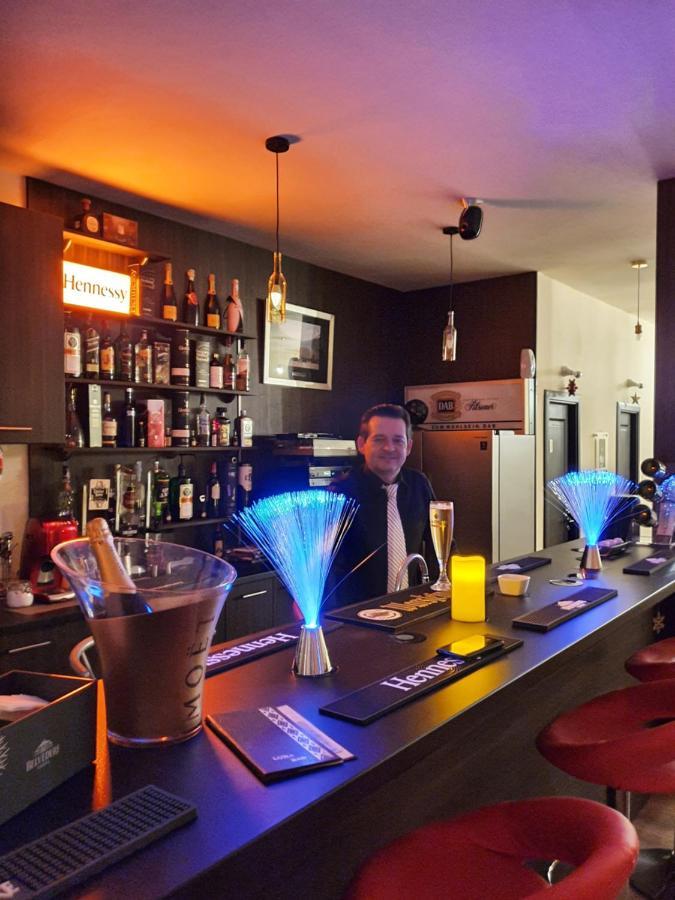 Forest Inn Izvorani Kültér fotó