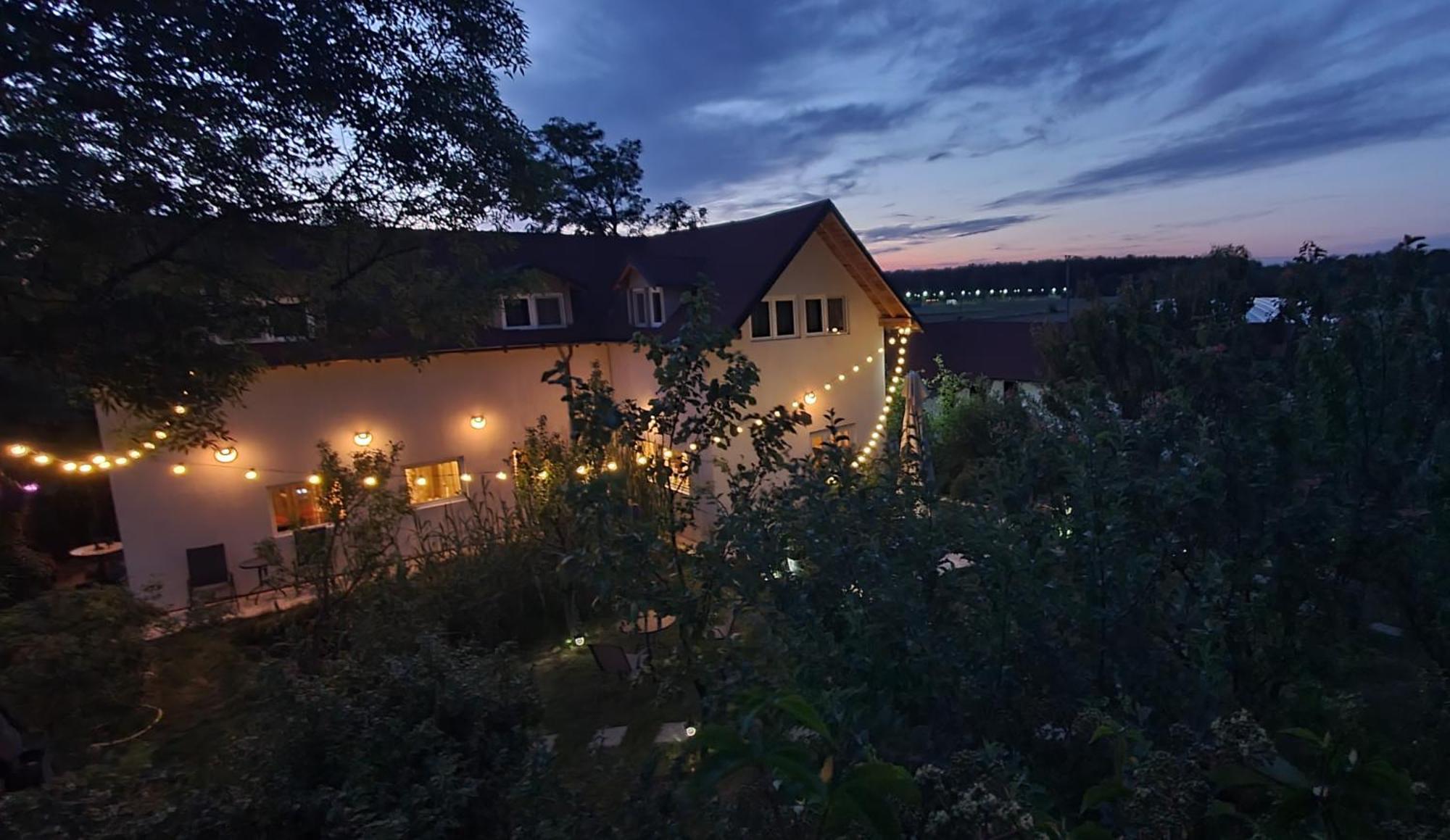 Forest Inn Izvorani Kültér fotó