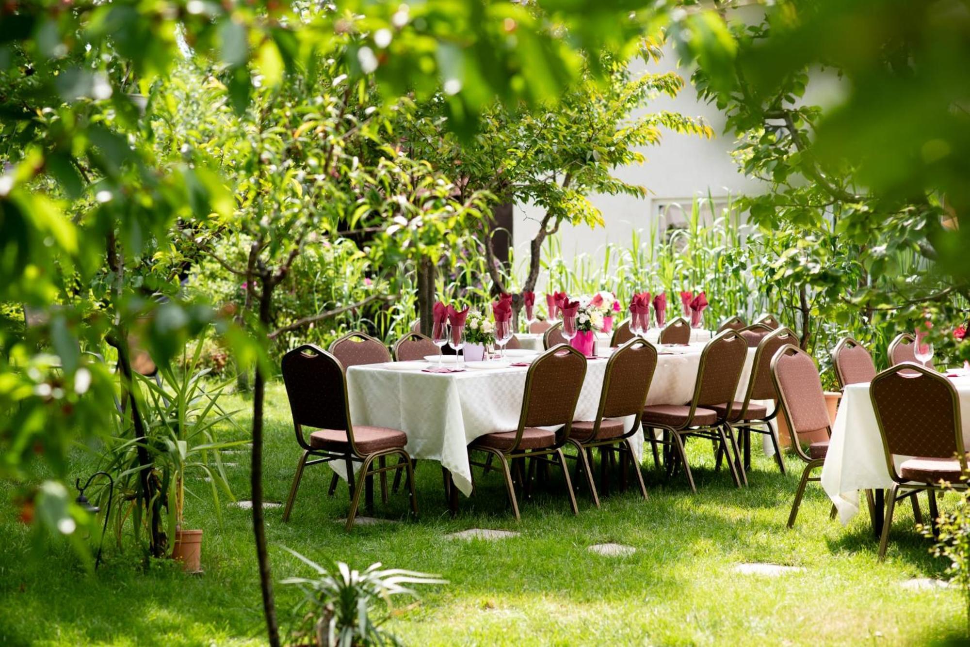 Forest Inn Izvorani Kültér fotó