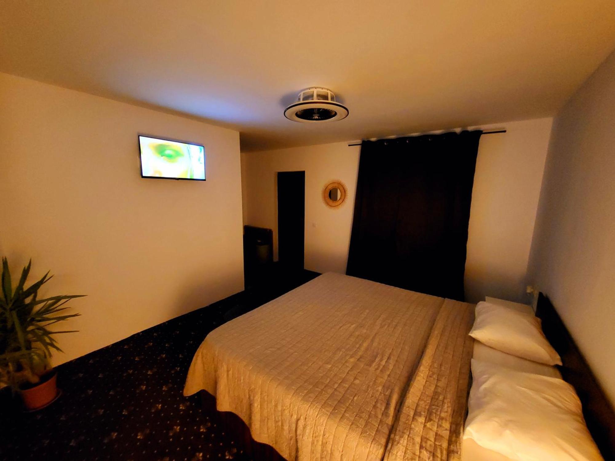 Forest Inn Izvorani Kültér fotó
