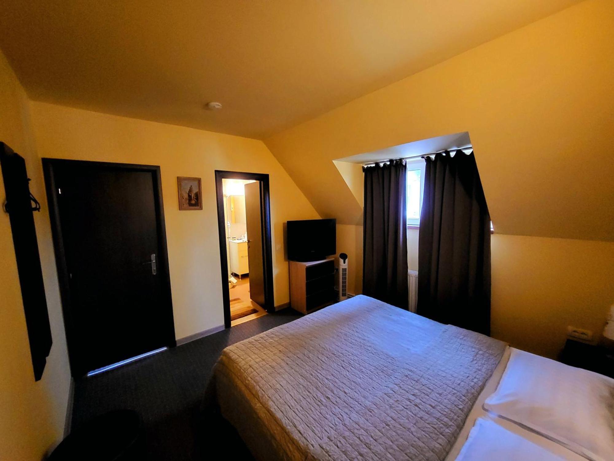 Forest Inn Izvorani Kültér fotó
